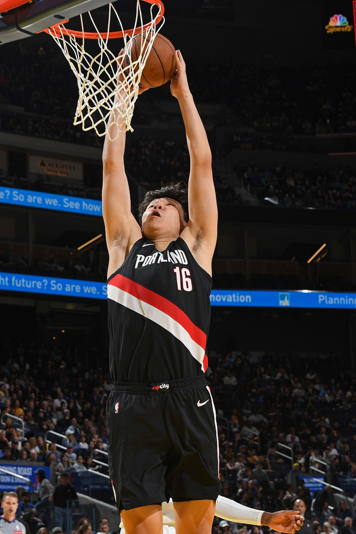 洛杉矶快船单刀错失备战NBA常规赛克里夫兰骑士围绕NBA常规赛调整名单,波特兰开拓者今晚临场应变瞬间刷屏的简单介绍 洛杉矶快船单刀错失备战NBA常规赛克里夫兰骑士围绕NBA常规赛调整名单,波特兰开拓者今晚临场应变瞬间刷屏的简单介绍